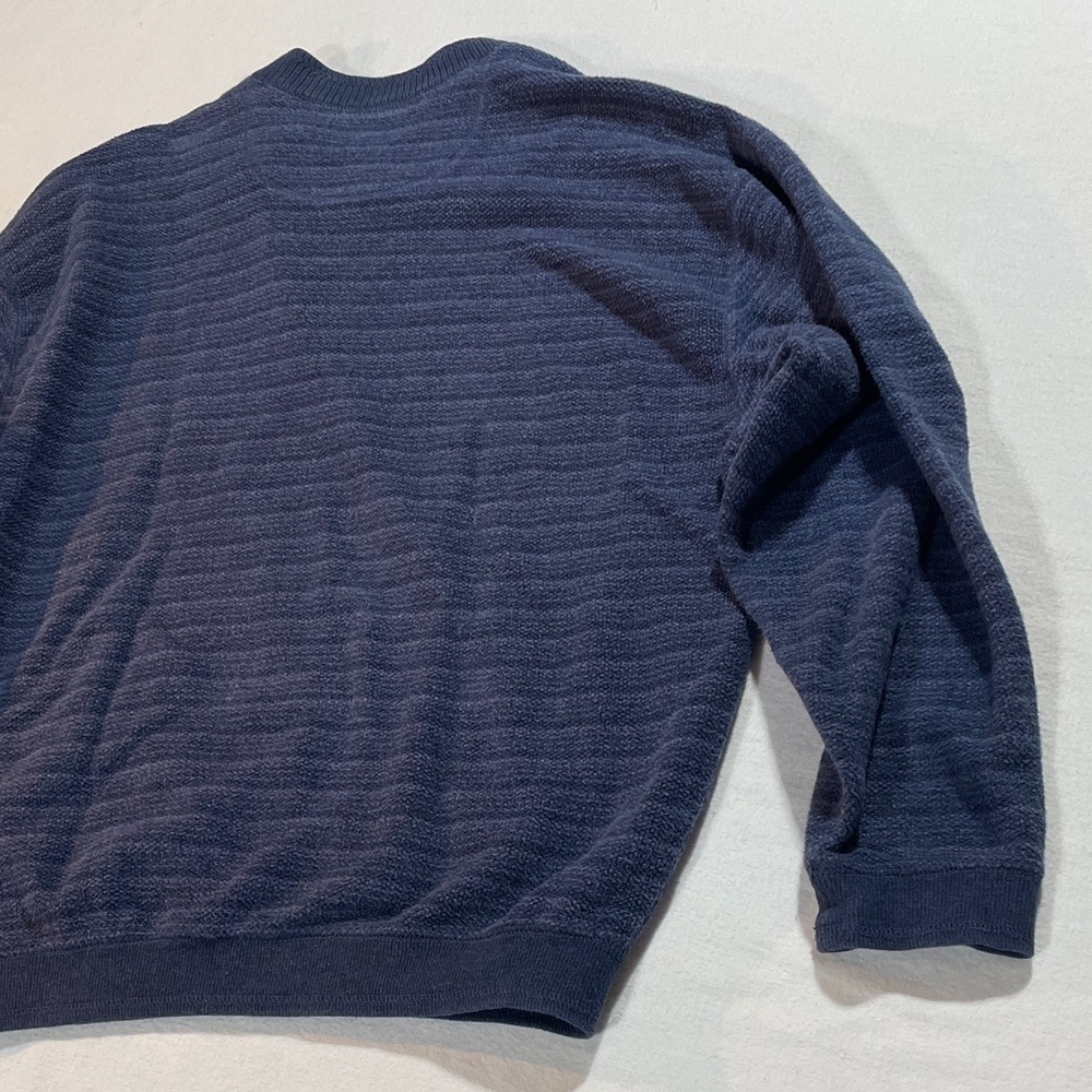 Tommy Bahama Navy Crewneck Sweater Classic Knit Design Relaxed Fit XL - Picture 6 of 12